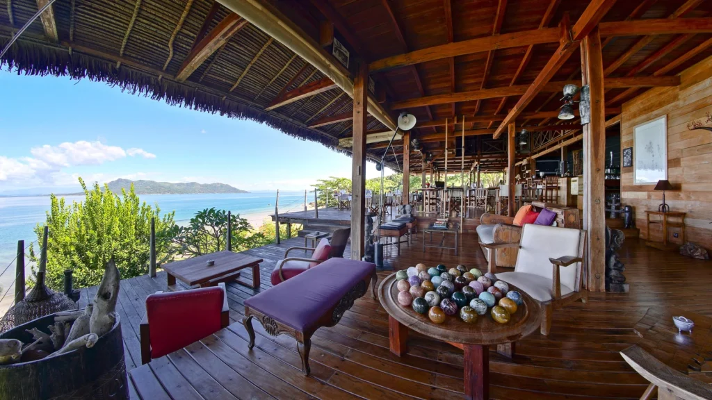 Tide + Time Tsara Komba